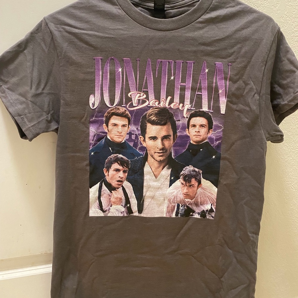 Gildan Gray Short-Sleeve Tee with Jonathan Bailey Graphic and Purple Accents